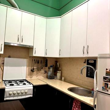 Євгена Коновальця вул. (), 36