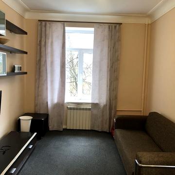 Ділова вул. (Димитрова), 6