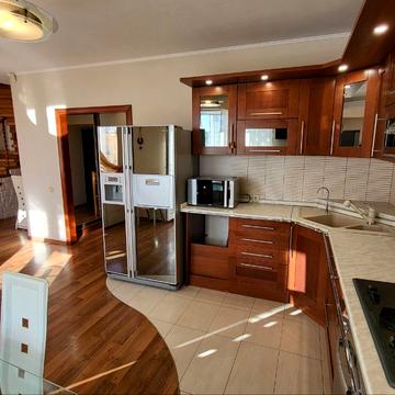 Євгена Чикаленка вул., 59