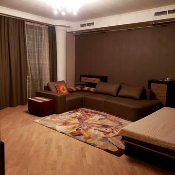 Отакара Яроша вул., 24б