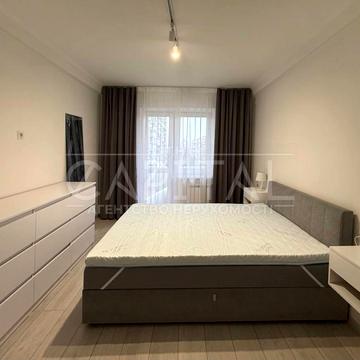 Володимира Івасюка просп. (Героїв Сталінграду), 19-А