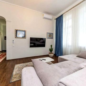 Євгена Чикаленка вул. (Пушкінська), 28/9