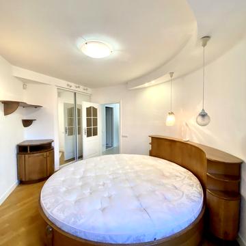 Бастіонна вул., 15