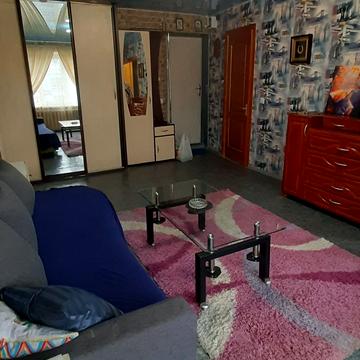 Тополина вул., 9