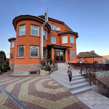 Багряного вул., 4