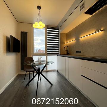 Олега Мудрака вул. (Генерала Наумова), 1-Б