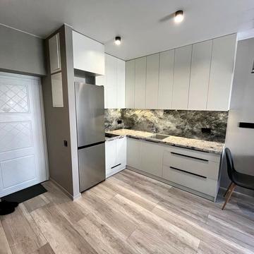 Івана Білика вул. (Яблунева), 11