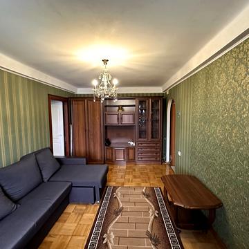 Верховної Ради бульв., 16