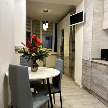 Абрикосова вул., 7