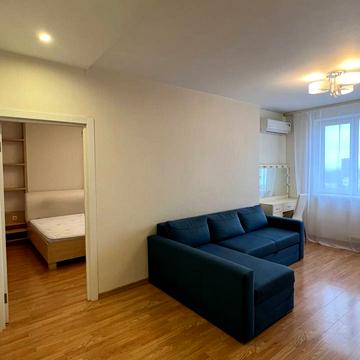 Феодосійська вул., 3-В