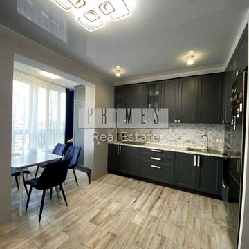 Андрія Аболмасова вул. (Панельна), 7