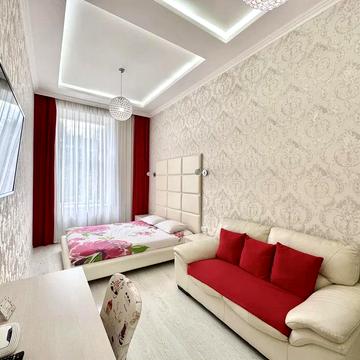 Вічева вул., 5