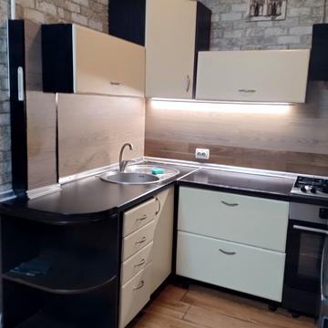 Новодарницька вул., 27