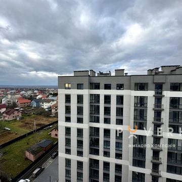 Олександра Довженка вул., (Будинок 5)