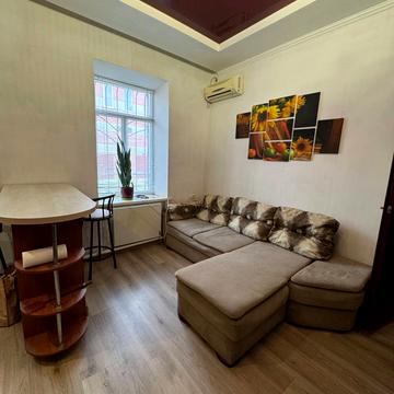 Василя Вишиваного вул. (Свєтлова), 55