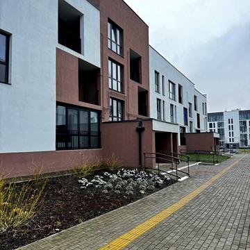 Надійна вул., 5