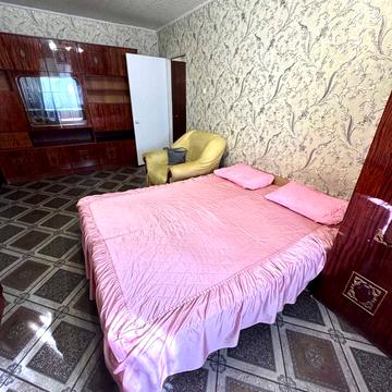 Квітки Цісик вул. (Гулі Корольової), 28