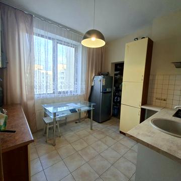 Владислава Бувалкіна вул., 54-Б