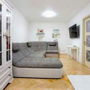 Митрополита Андрея Шептицького вул. (Анатолія Луначарського), 3-Б