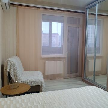 Академіка Сахарова вул., 9