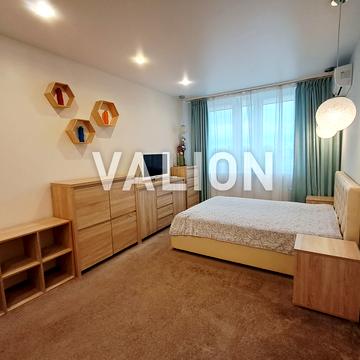 Соборності просп. (Воззєднання), 30