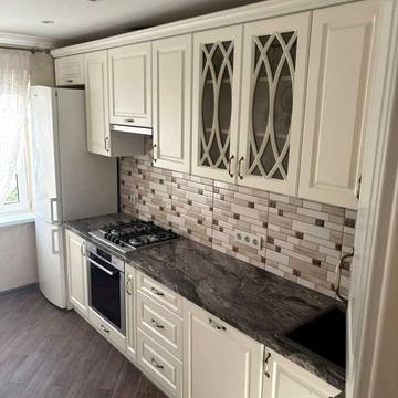 Стрийська вул., 18