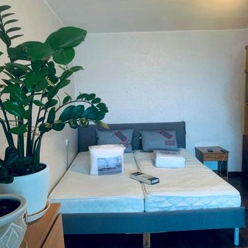 Предславинська вул., 25