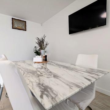 Героїв Крут вул., 5