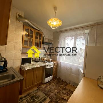 Боровіковського бульв., 14