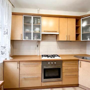 Кулика і Гудачека вул. (Макарова), 36