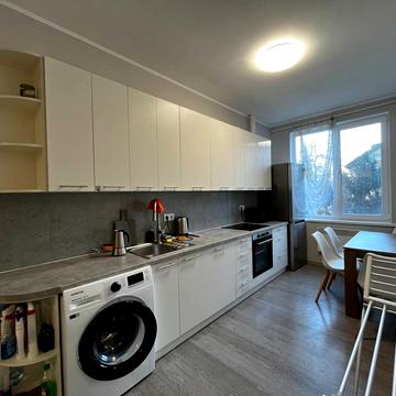 Володимира Кубійовича вул., 14