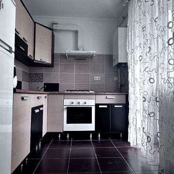 Володимира Великого вул., 14