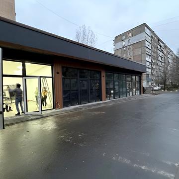 Батумська вул., 1