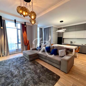 Болсуновська вул. (Сергія Струтинського), 2