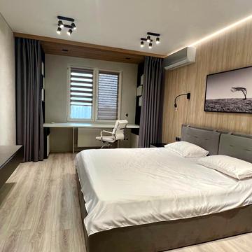 Академіка Глушкова просп., 9-Є