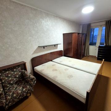 Автозаводська вул., 17а