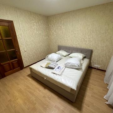 Срібнокільська вул., 14