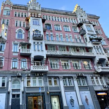 Заньковецької вул., 6