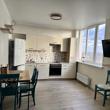 Академіка Заболотного вул., 15-Б