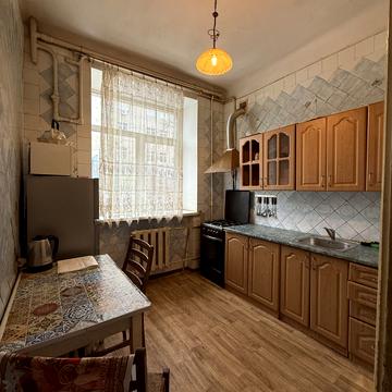 Прорізна вул., 13