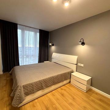 Південний бульв., 21