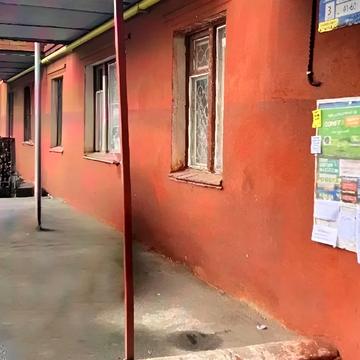 Камянецька вул., 84