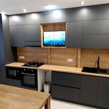 Олександра Довженка вул., 33