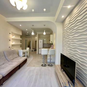 Святослава Караванського вул. (Жуковського), 4