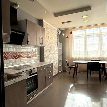 Саперно-Слобідська вул., 24