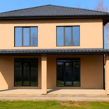 Центральна