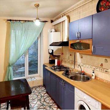 Садова вул., 18