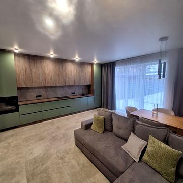 Святищенська, 127