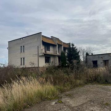 Текстильників вул., 1