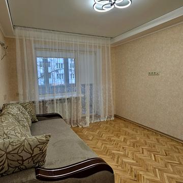 Гетьмана Кирила Розумовського вул. (Миколи Краснова), 12